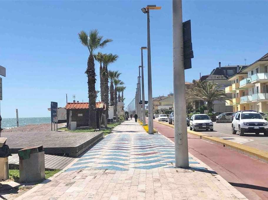 Apartamento Vita Marina Porto SantʼElpidio Exterior foto